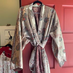 Vintage kimono robe